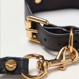 moschino dog collar